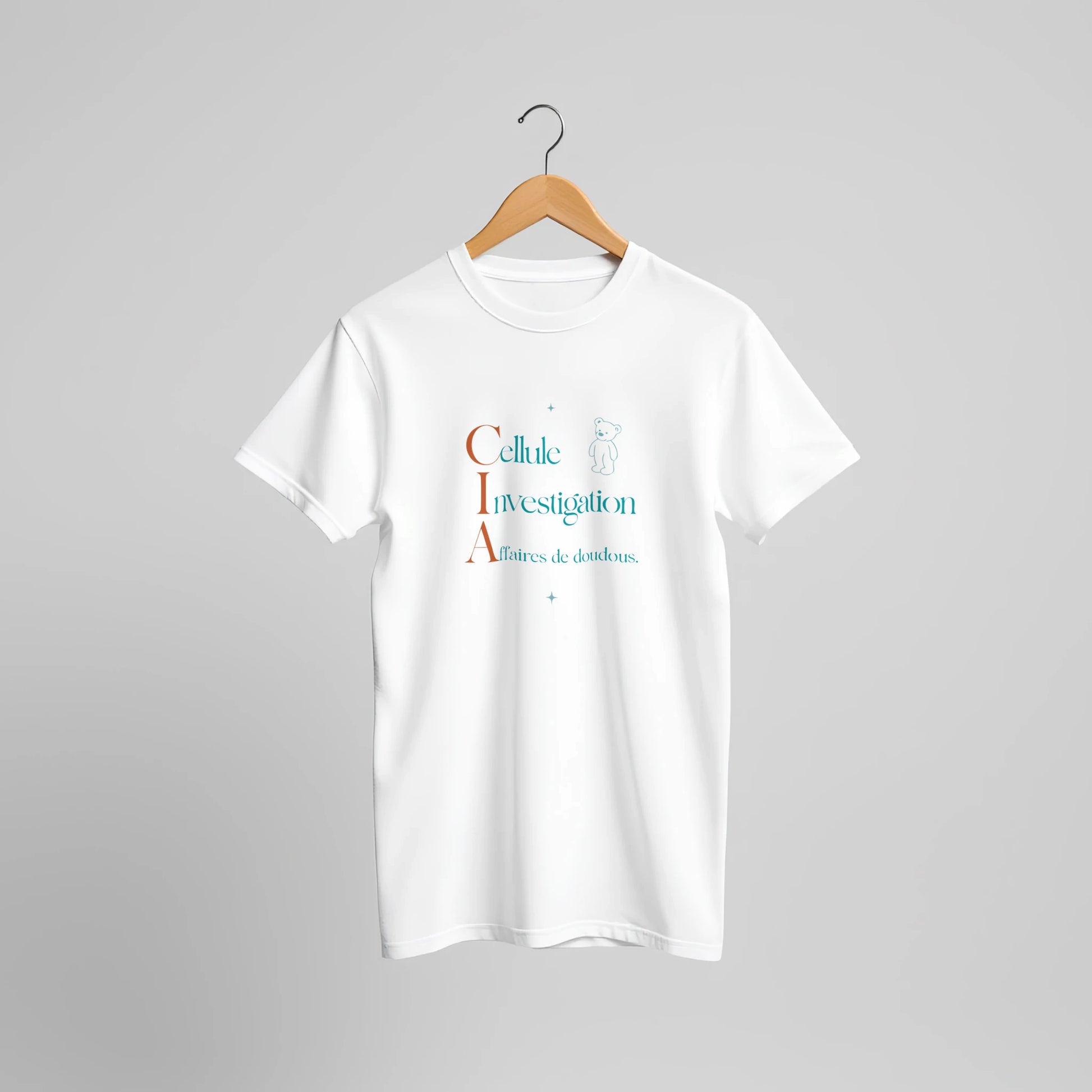 T-shirt cadeau nounou « CIA - Cellule d'Investigation des Affaires de Doudous » : visuel 8, Plus qu'un Merci