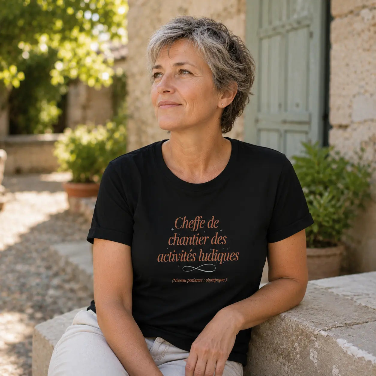 T-shirt Cheffe de chantier des activités ludiques - Le Cadeau Nounou original